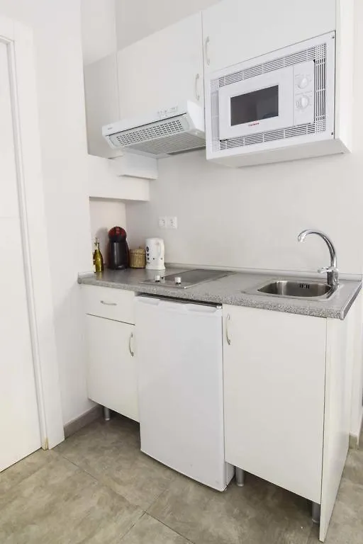 Apartamentos Centro Salecianos Malaga 0*,  Hiszpania